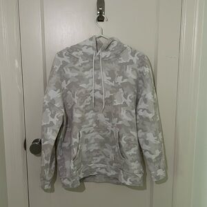 Lazy Pants - Camo hoodie